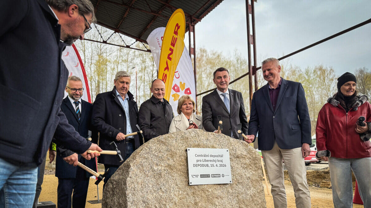 Výstavba centrálního depozitáře v Českém Dubu